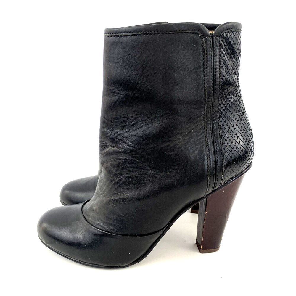 Uterque Womens Size 38 US 7.5 Black Leather Ankle‎ Bootie